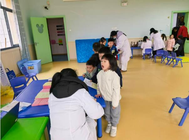 浏阳淳口镇开展年度儿童健康体检 医联体协作护成长