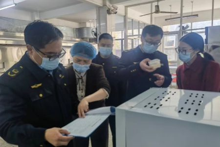 守护校园 &ldquo;食&rdquo; 光 筑牢安全防线︱长汀县开展春季校园食品安全专项检查