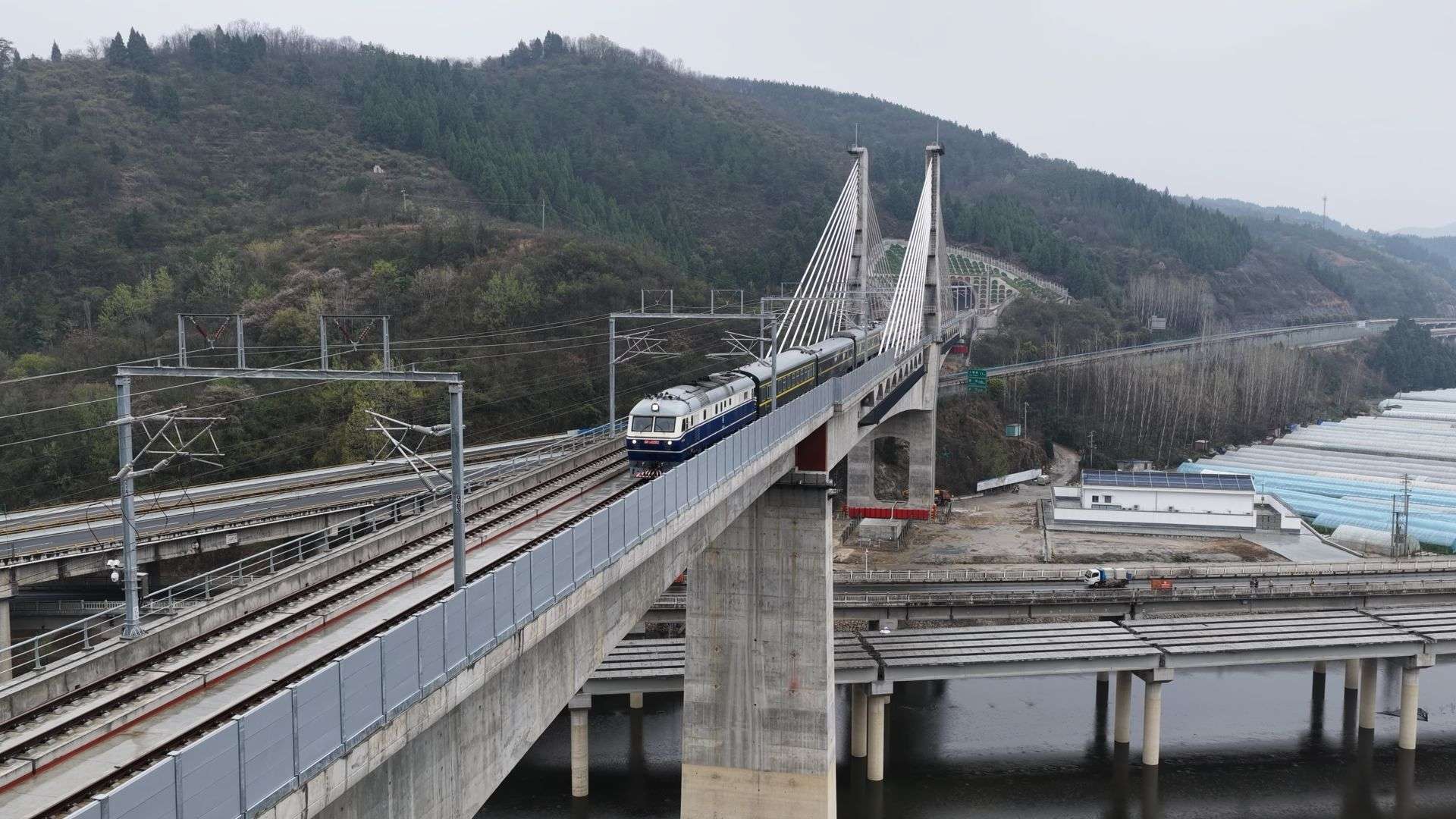 西安至十堰高速铁路湖北段今日开始联调联试