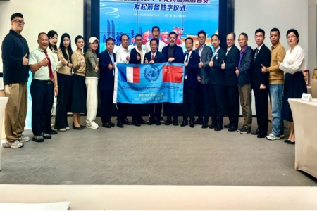 以舟为媒 融联两岸︱厦门举行首届厦金闽台龙舟融合赛发起仪式暨系列合作签约活动