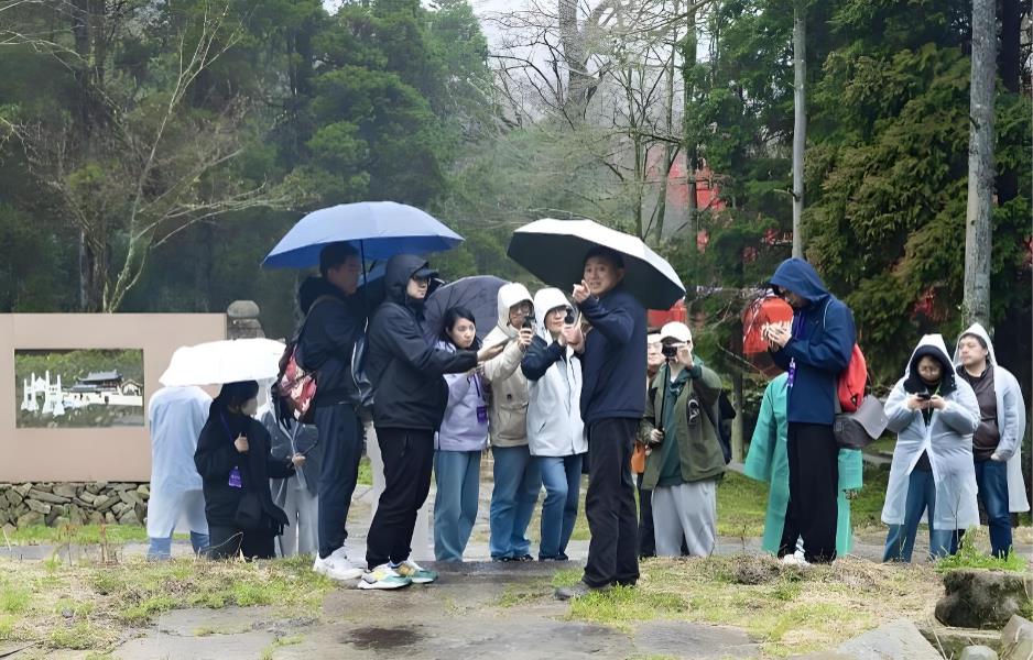 踏古径寻道韵 探残垣忆千年 - 探访武功山三天门遗址
