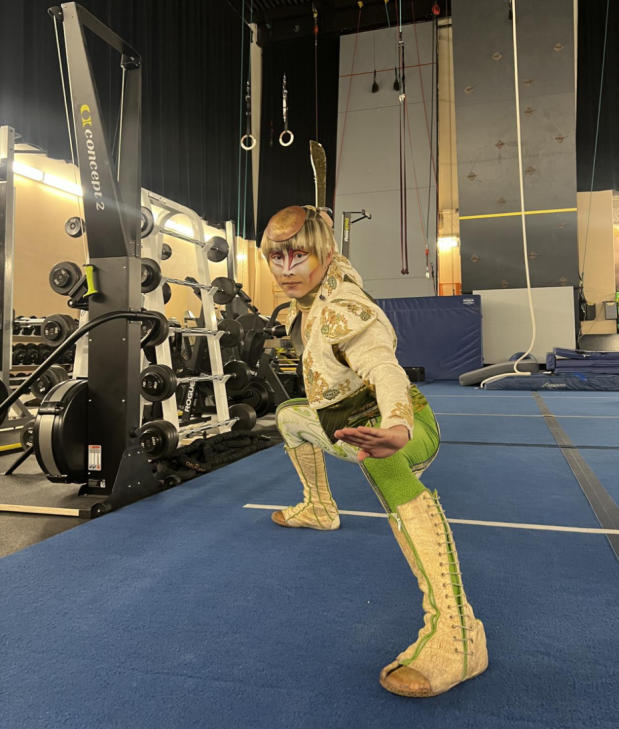 戏剧表演艺术家燕亚松，以武戏风骨闪耀全球舞台