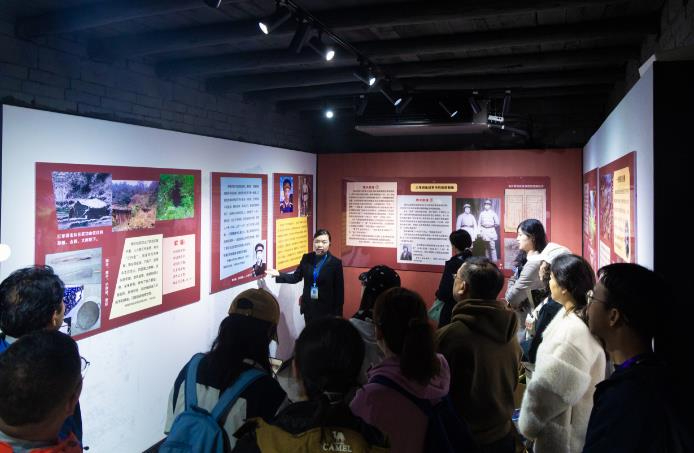 江西财经广播丨高质量发展看中国 - 深山里的&ldquo;红色密码&rdquo;：243位英烈守护的虎龙坪，这次藏不住了