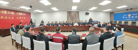 千山公安警企恳谈：面对面听心声  实打实解难题