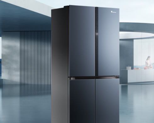 烟火里的健康守护：小天鹅本色冰箱，让每一口食材都藏着生活本味