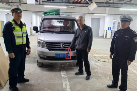 福安交警揪套牌&ldquo;李鬼&rdquo;：守法行车，别触红线！