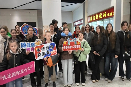 绥芬河：春潮涌动口岸繁忙 一季度进出境游客同比增长38.5%