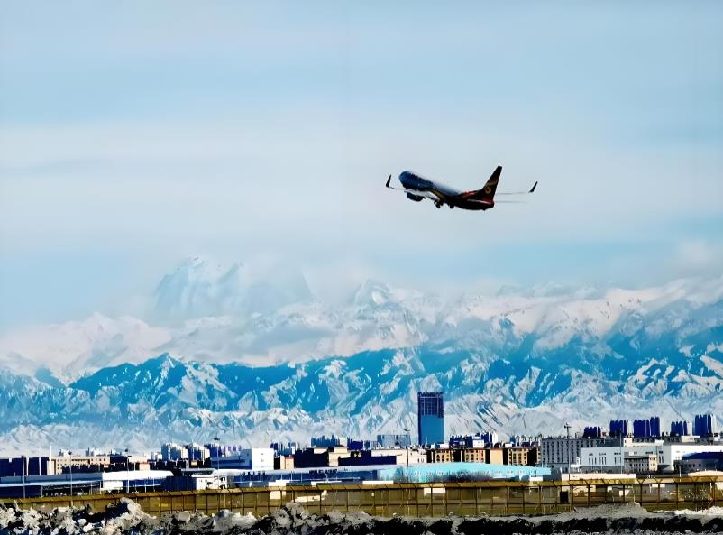 新疆機(jī)場一季度旅客吞吐量破1250萬，冰雪經(jīng)濟(jì)與口岸活力雙輪驅(qū)動