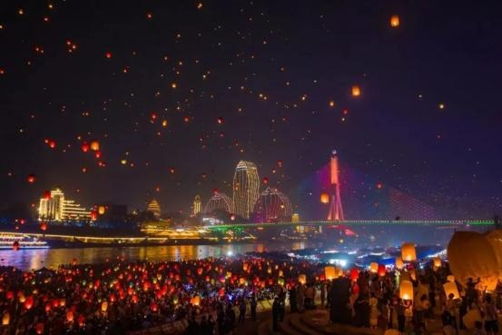 民族节气润边疆：从泼水节看&ldquo;有一种叫云南的生活方式&rdquo;