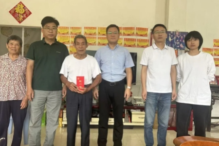 永定區(qū)開(kāi)展&ldquo;情暖老兵&middot;守護(hù)平安&rdquo;公益性專(zhuān)項(xiàng)慰問(wèn)活動(dòng)