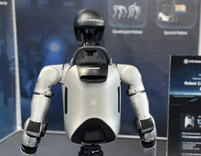 星源智亮相漢諾威：重磅推出B系列算力背包，為具身智能提供端側(cè)算力新底座