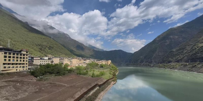 云南迪慶：茨中村以民族團結(jié)實踐繪就&ldquo;中華民族一家親&rdquo;生動圖景