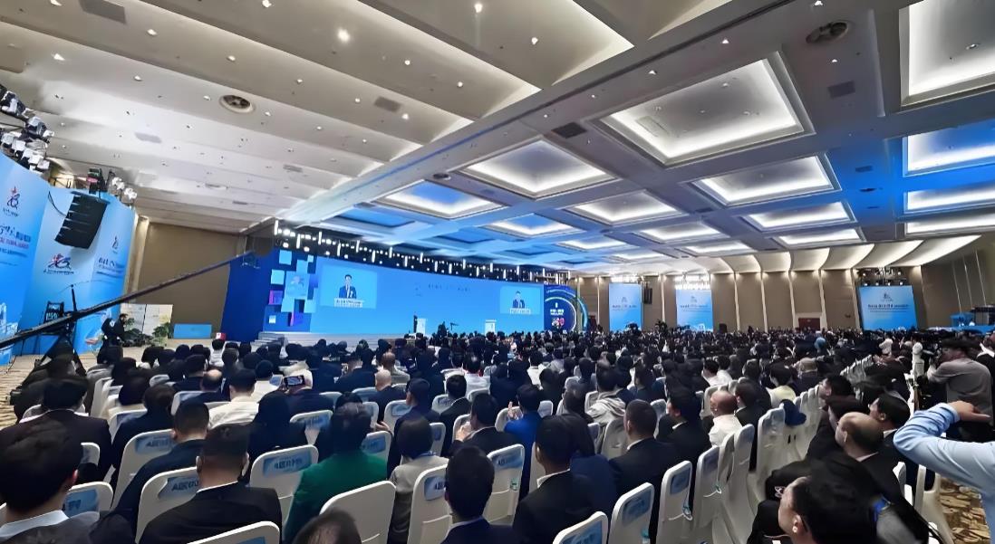 六大亮點(diǎn)創(chuàng)&ldquo;歷屆之最&rdquo;！第九屆數(shù)字中國建設(shè)峰會在福州拉開帷幕