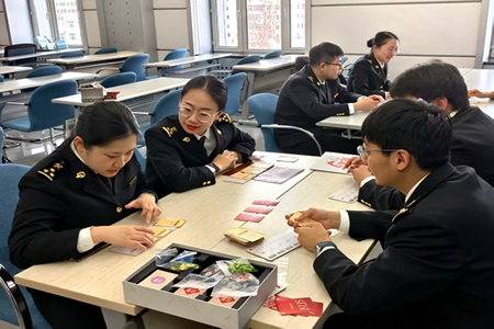 綏芬河海關(guān)舉辦&ldquo;五四&rdquo;系列活動 激勵青年關(guān)員扎根邊關(guān)挺膺擔當