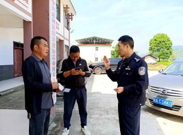 怀化铁路警方靶向开展无人机安全宣传 筑牢沿线低空安全屏障