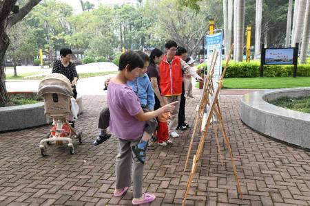 云霄供电：科普宣传进公园 共守候鸟迁徙路