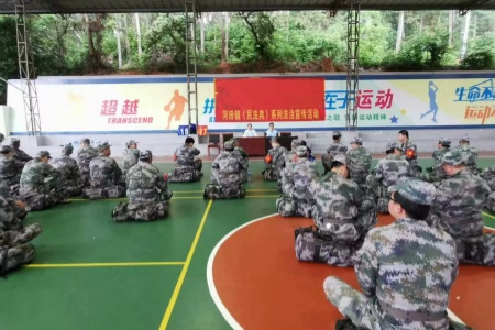 福建长汀：法治固本强军行 法典清风入军营