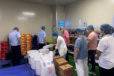 漳州龙海：联合亮剑校外供餐 守好师生&ldquo;舌尖安全&rdquo;