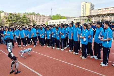 中学生走进石家庄工程技术学校&ldquo;探营&rdquo;：10余个技能项目沉浸式体验&ldquo;工匠精神&rdquo;