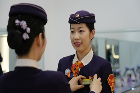 哈大线G520次列车 把爱意装进旅途
