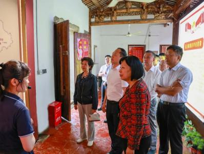 慈善赋能乡村振兴 红色文脉引领发展 - 福建省慈善总会调研华安县慈善助力基层治理实践