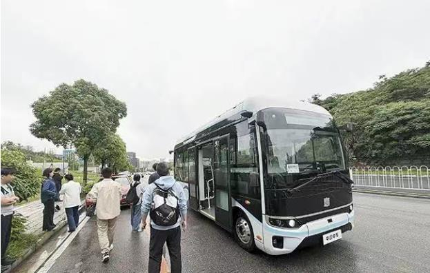 长沙岳麓高新区首推&ldquo;车路云一体化&rdquo;通勤：智能巴士打通员工出行&ldquo;最后一公里&rdquo;