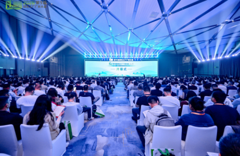 战略合作&times;万人级盛会丨科华闪耀亮相绿色厂务大会，与行业共谋新章