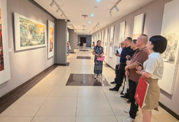 笔墨绘乡韵 丹青颂山河 - 邵东女画家申春兰山水画作品展开展