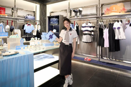 奔赴长安&middot;兰色智域｜5.31李兰迪亮相比音勒芬高尔夫西安万象城，解锁高智感雅致风尚