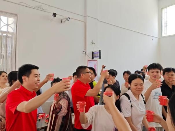 感恩砺志赴考场 逐梦扬帆创辉煌&mdash;&mdash;邵东七中举行2026届高三毕业典礼