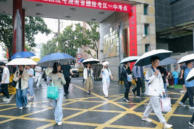 高考终章：陪考路上的苦乐与成长
