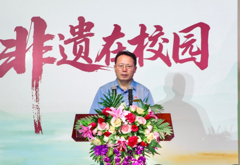 剪纸走秀 茶艺问古 | 福建漳浦非遗专场汇演进高校 异国学员沉浸式体验闽南风