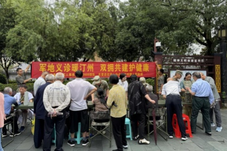把军营"诊室"搬到群众家门口 - 福建长汀盘活驻训部队资源深化双拥共建