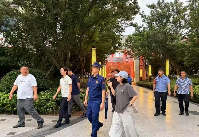 汨罗开展电动自行车消防隐患集中夜查 守护城市安全防线
