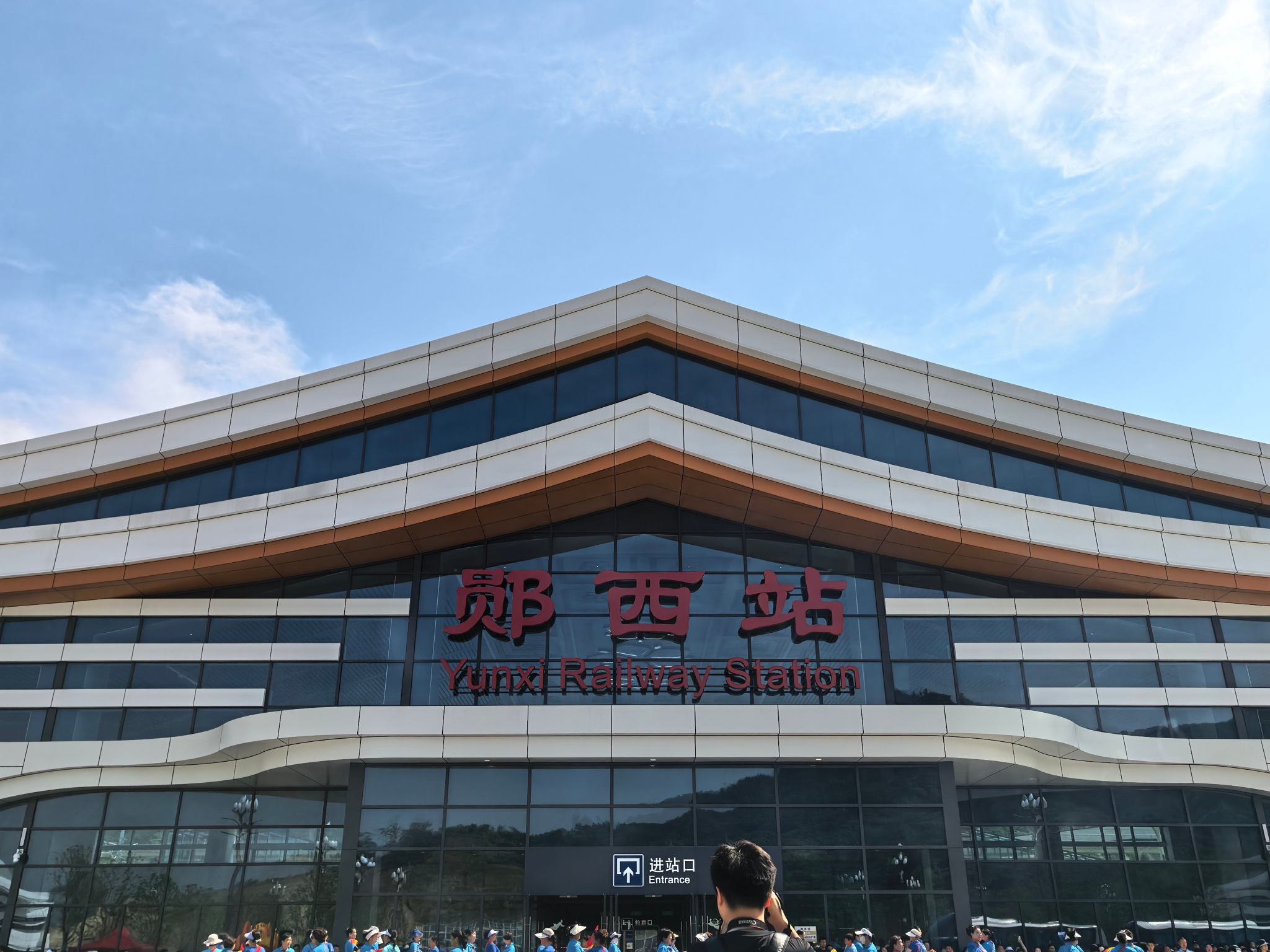 武西高铁西十段实验列车开行 湖北到陕西仅需15分钟