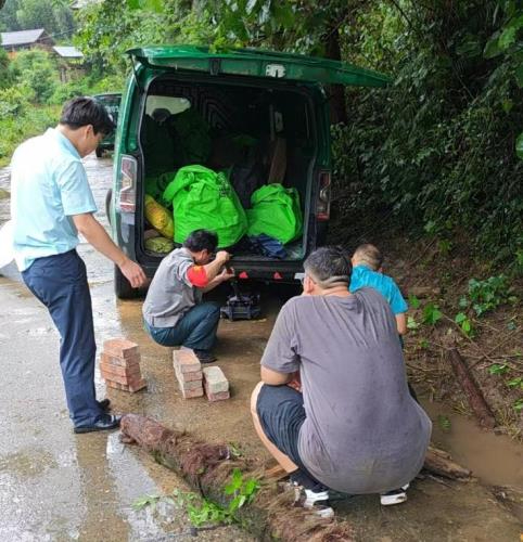 城步邮政：暴雨中紧急救援 保障邮路畅通