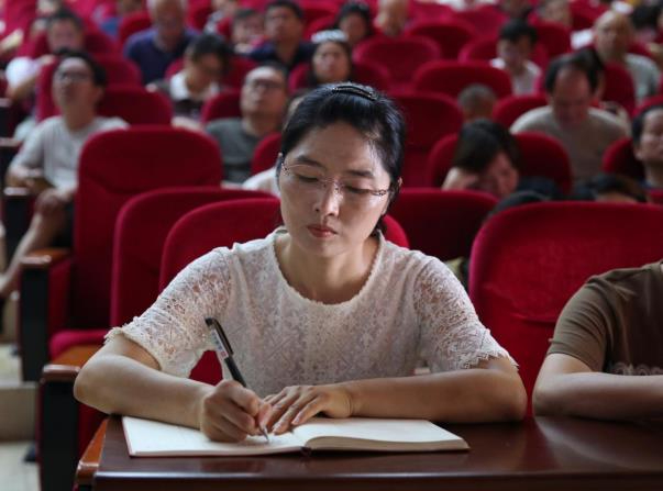 攸县税务局开设教育行业专场纳税人学堂 护航教职工个税汇算合规申报