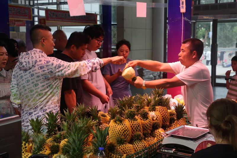 &ldquo;购在中国&middot;食在龙江&rdquo;齐齐哈尔市优品百姓集市启幕