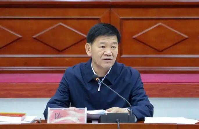 从政法&ldquo;掌门&rdquo;到审查对象：吴忠市委原常委、政法委原书记陈宏落马