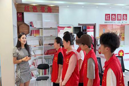 龙江县校地联动暑期服务：红色文化铸魂 心理课堂润心