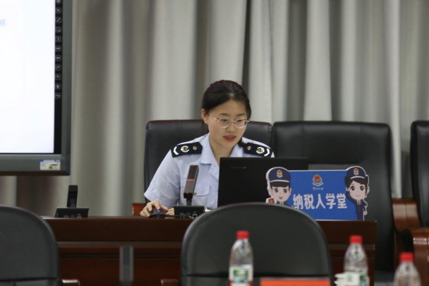 湖南攸县政企茶叙现场答复企业诉求 件件有回音让发展信心更足