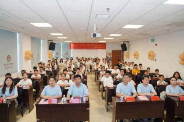 邵东市中医医院举办青少年健康公益训练营 推广中医药适宜技术