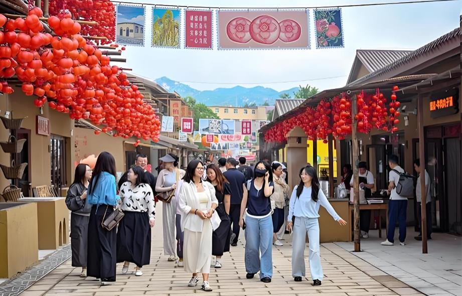 红色新地标开街、千年古桥夜游火爆、老厂房变身打卡地 - 石家庄文旅&ldquo;体验感&rdquo;拉满