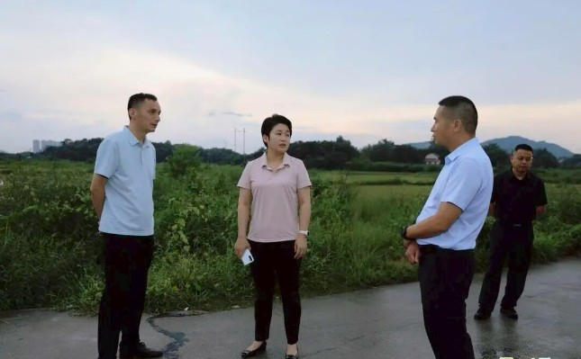 以问题导向推动基层治理提质增效 - 湖南汨罗市市长督导基层重点工作侧记