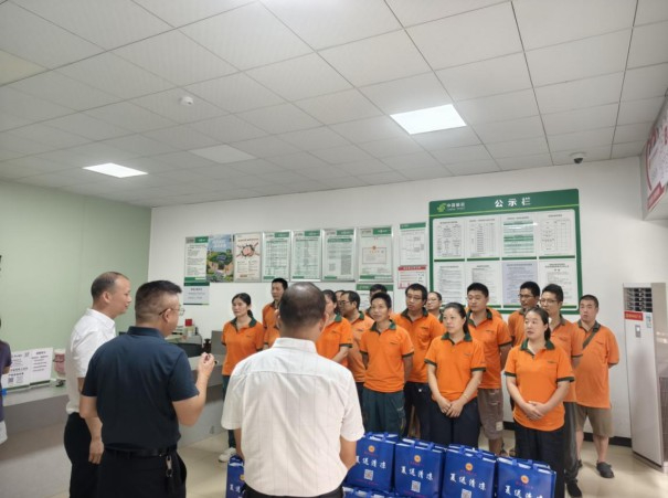 邵东市总工会&ldquo;夏送清凉&rdquo;慰问邮政一线揽投员