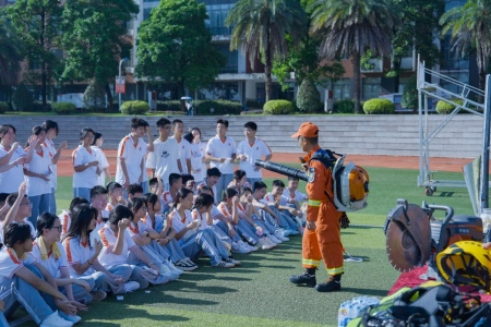 福建漳州：&ldquo;安全集市&rdquo;进校园 体验式教学护航开学季