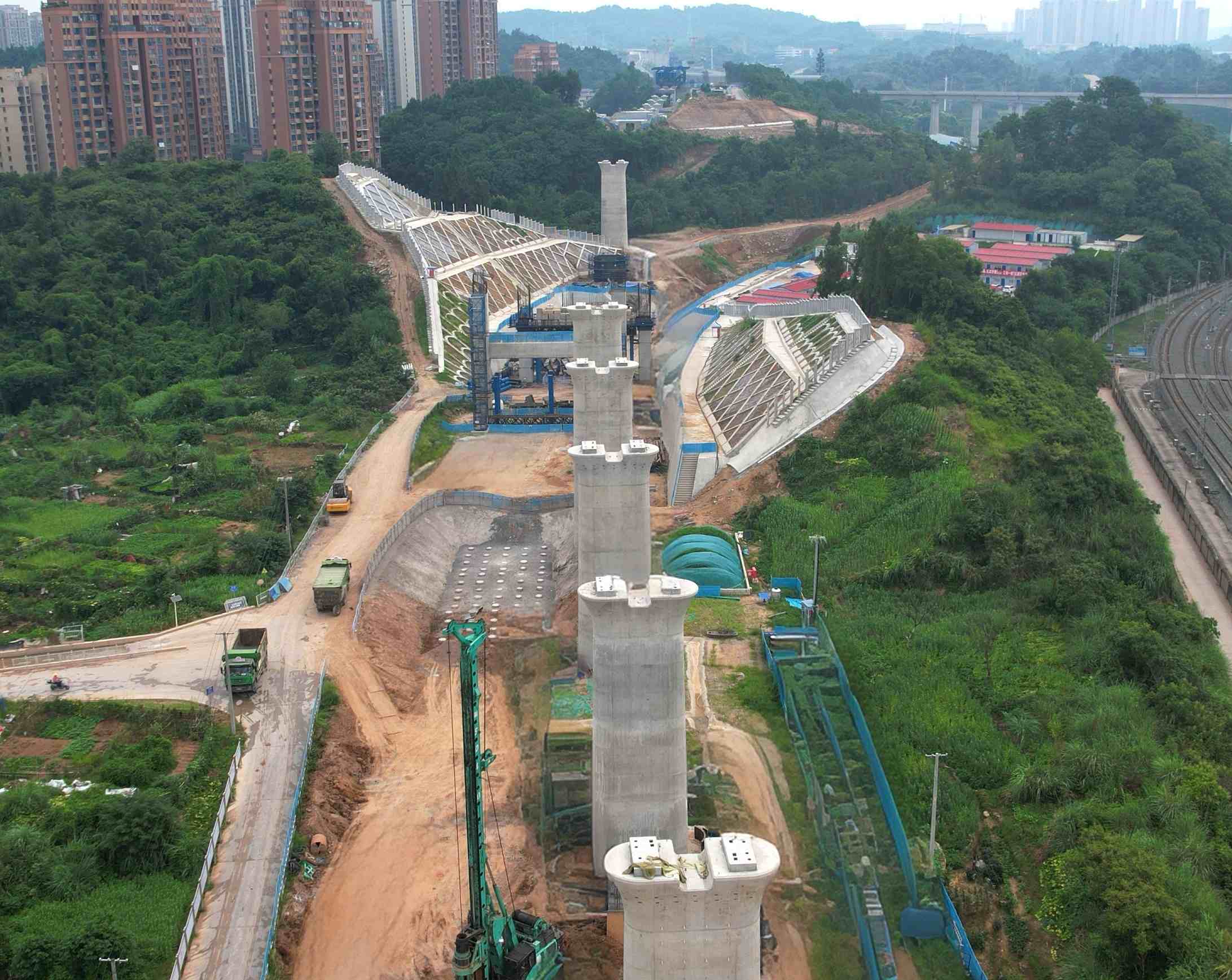 沿江高铁湖北段建设提速 东西两端重点工程同步推进