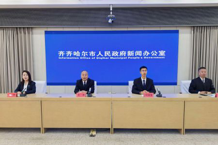 晴空鹤飞扬塞北入画廊 齐齐哈尔诚邀八方宾客走进鹤城共度中秋国庆佳节