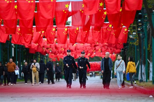 警徽闪耀处 平安不缺席 - 哈尔滨公安国庆假期安保一线扫描