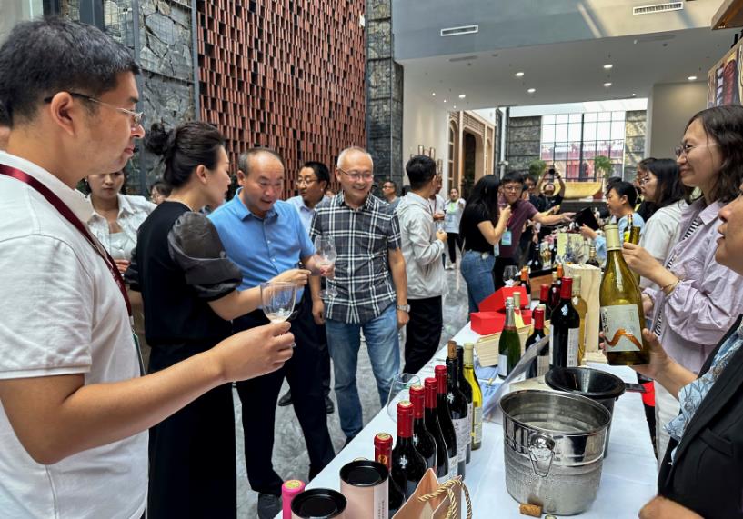 瞄准京津冀周末客群 怀来葡萄酒产业把品鉴游升级为深度度假游